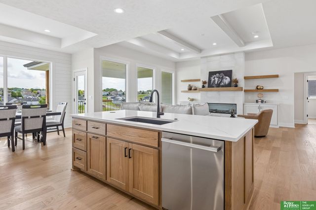 10809 S 219th Avenue, Gretna, NE 68028