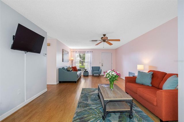 12200 VONN ROAD 6B, Largo, FL 33774