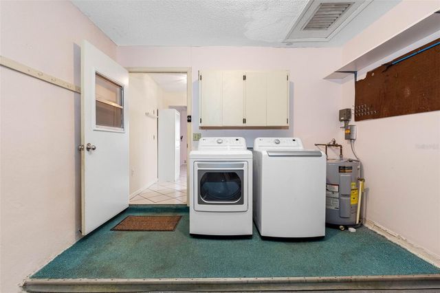 12200 VONN ROAD 6B, Largo, FL 33774