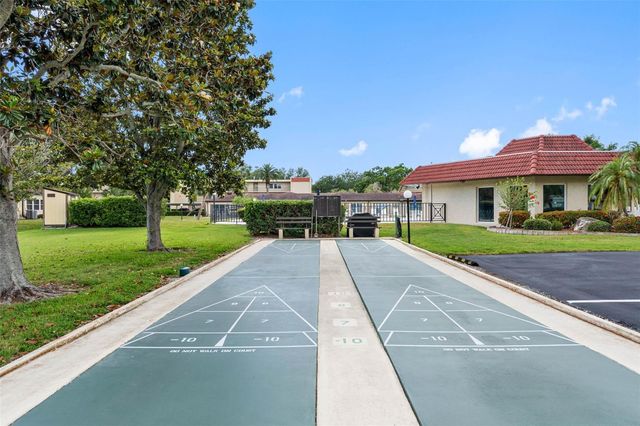 12200 VONN ROAD 6B, Largo, FL 33774