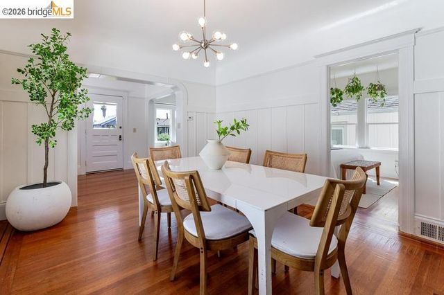 852 46Th St, Oakland, CA 94608