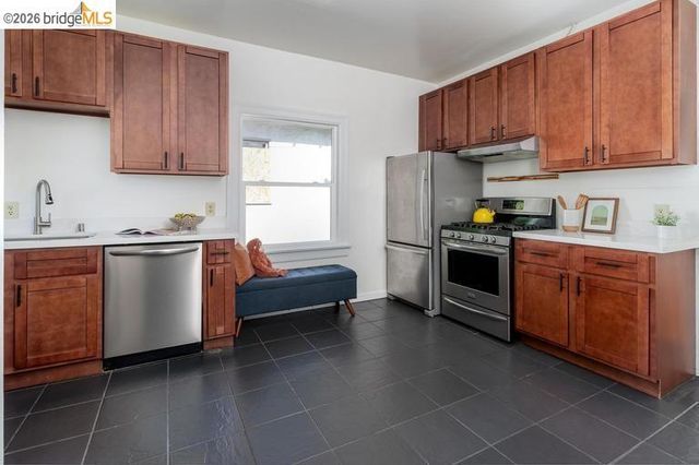 852 46Th St, Oakland, CA 94608