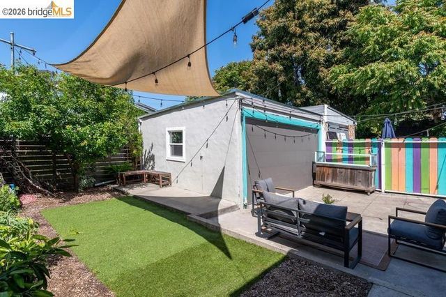 852 46Th St, Oakland, CA 94608