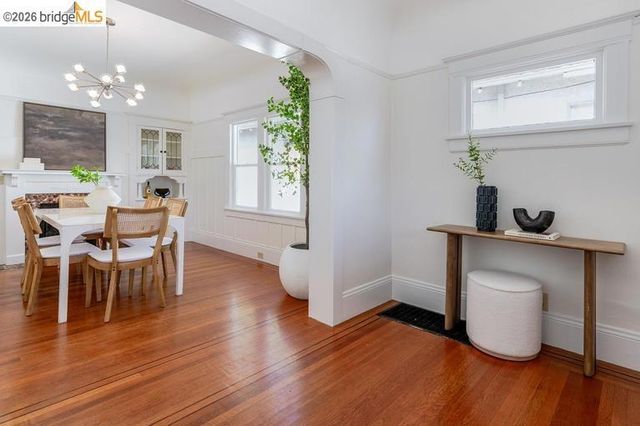 852 46Th St, Oakland, CA 94608