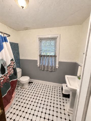 214 Norway Ave, Huntington, WV 25705