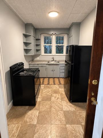 214 Norway Ave, Huntington, WV 25705