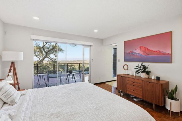 410 Conil Way, Portola Valley, CA 94028