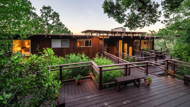 410 Conil Way, Portola Valley, CA 94028