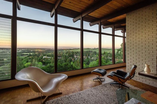 410 Conil Way, Portola Valley, CA 94028