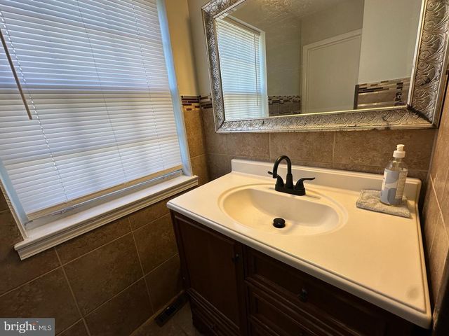 26 FLEMING ST, Newark, DE 19713