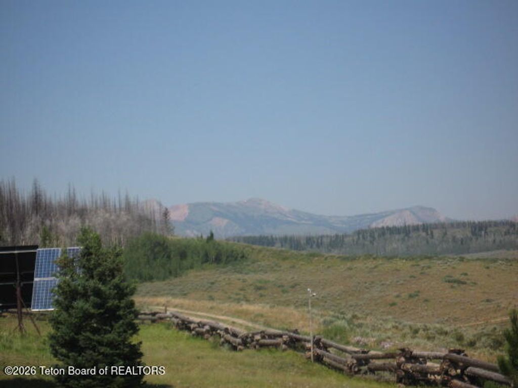 124 HURRICANE Trail, Daniel, WY 83115 photo 5