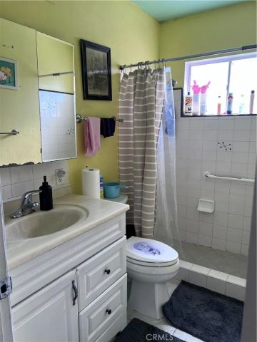 7455 Garden Grove, Reseda, CA 91335