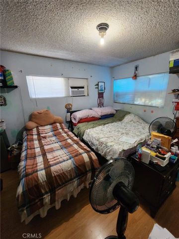 7455 Garden Grove, Reseda, CA 91335