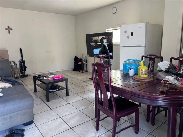 7455 Garden Grove, Reseda, CA 91335