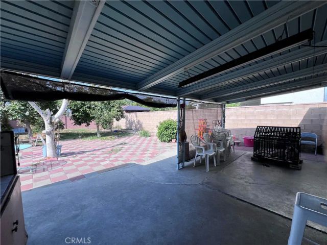 7455 Garden Grove, Reseda, CA 91335