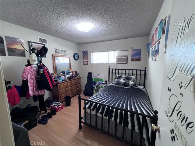 7455 Garden Grove, Reseda, CA 91335