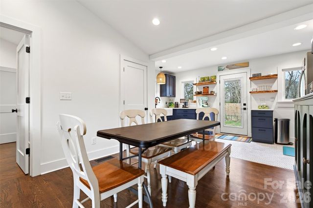 216 Vance Avenue, Black Mountain, NC 28711