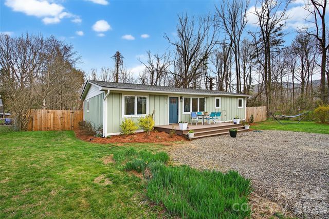 216 Vance Avenue, Black Mountain, NC 28711
