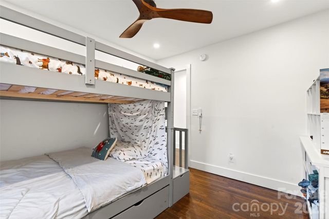 216 Vance Avenue, Black Mountain, NC 28711