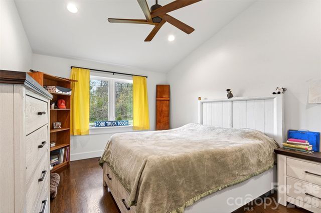 216 Vance Avenue, Black Mountain, NC 28711