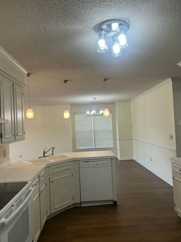 1995 Essex Drive, Sumter, SC 29154