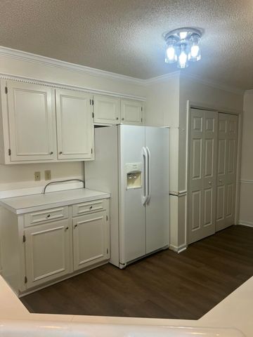 1995 Essex Drive, Sumter, SC 29154