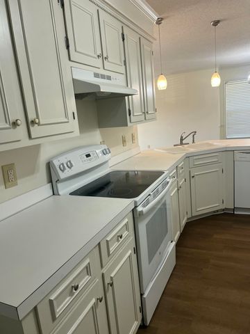 1995 Essex Drive, Sumter, SC 29154