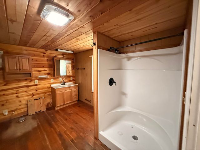 215 Eden Hollow Road, Morehead, KY 40351