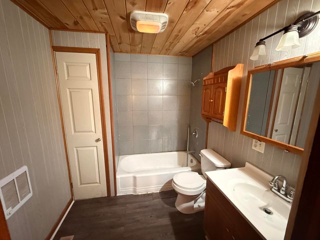 215 Eden Hollow Road, Morehead, KY 40351