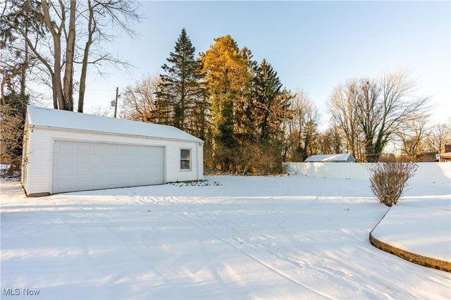 316 Bonnett Street SW, North Canton, OH 44720