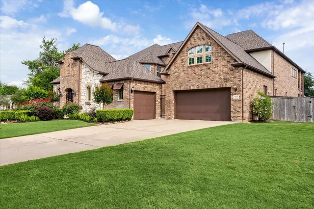 5618 Camden Springs Lane, Sugar Land, TX 77479