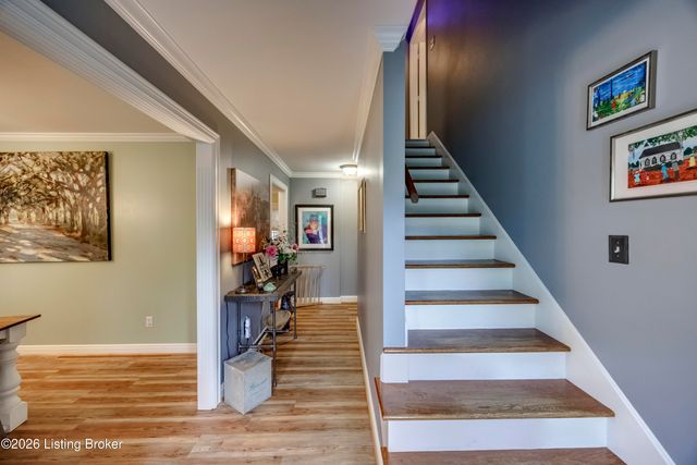 10206 Falling Tree Way, Louisville, KY 40223