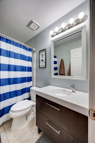 10206 Falling Tree Way, Louisville, KY 40223