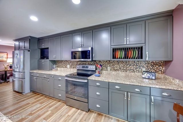 10206 Falling Tree Way, Louisville, KY 40223