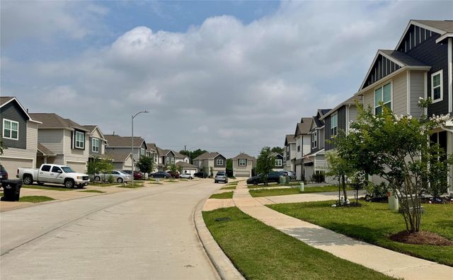 3902 Deledda Drive, Katy, TX 77493