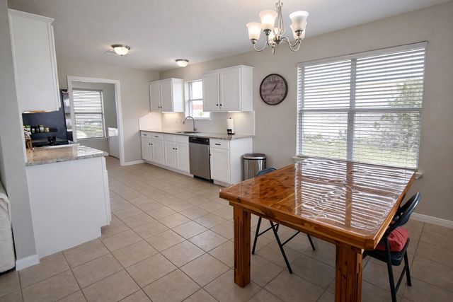2731 Avenue D, Dickinson, TX 77539