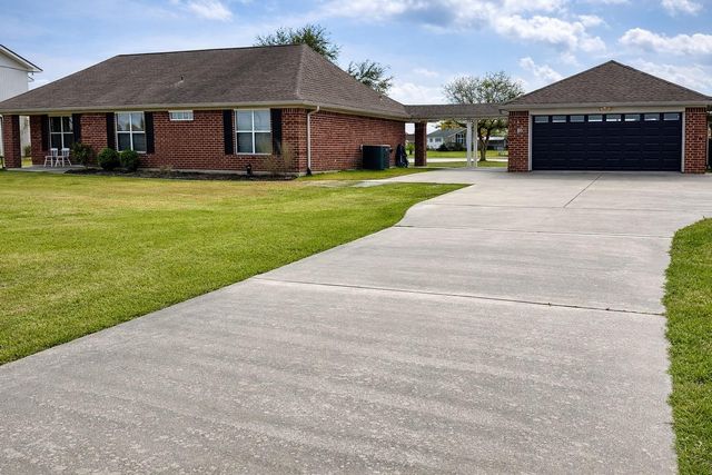 2731 Avenue D, Dickinson, TX 77539