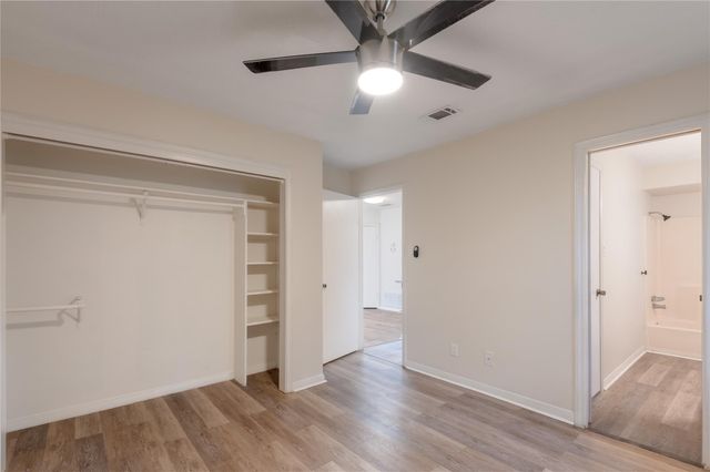 2402 Sycamore Avenue D6, Huntsville, TX 77340