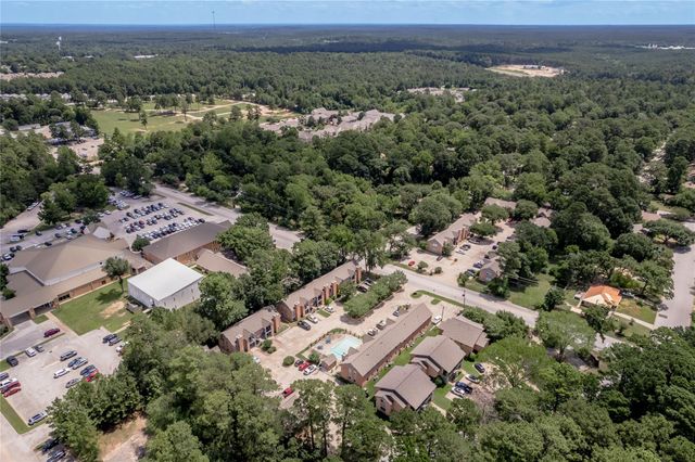 2402 Sycamore Avenue D6, Huntsville, TX 77340
