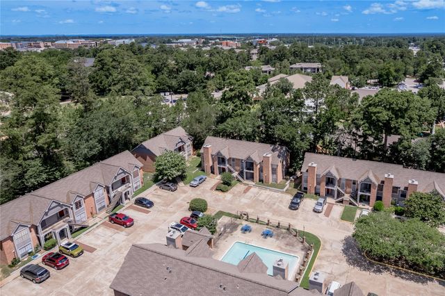 2402 Sycamore Avenue D6, Huntsville, TX 77340