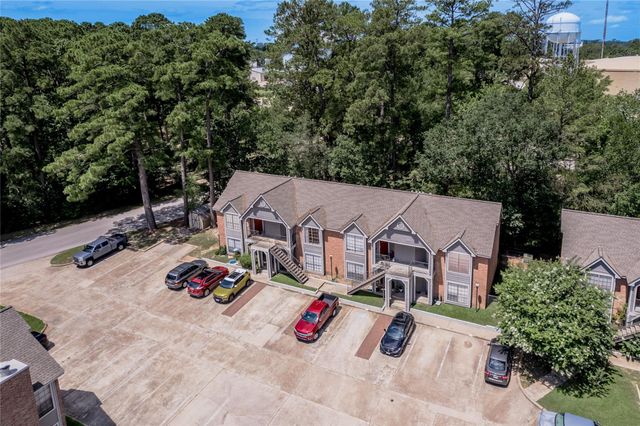 2402 Sycamore Avenue D6, Huntsville, TX 77340