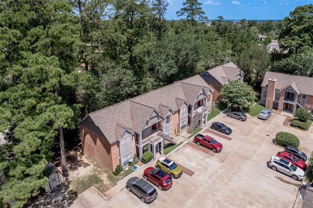 2402 Sycamore Avenue D6, Huntsville, TX 77340