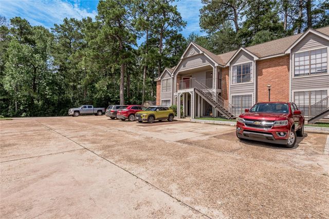2402 Sycamore Avenue D6, Huntsville, TX 77340
