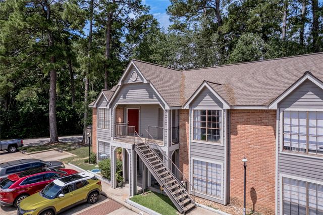 2402 Sycamore Avenue D6, Huntsville, TX 77340