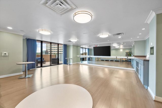 330 E Las Colinas Boulevard E 240, Irving, TX 75039