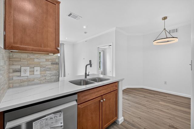 330 E Las Colinas Boulevard E 240, Irving, TX 75039