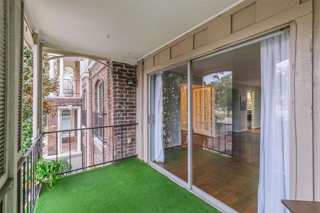 7575 Katy Freeway 101, Houston, TX 77024