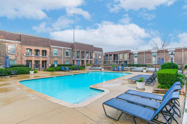 7575 Katy Freeway 101, Houston, TX 77024