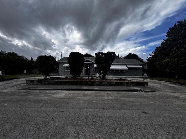 1609 N K Street, Lake Worth Beach, FL 33460