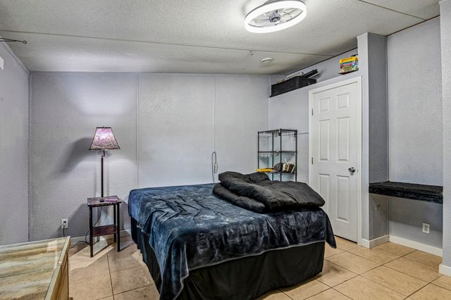 128 Gunnison Court, Azle, TX 76020